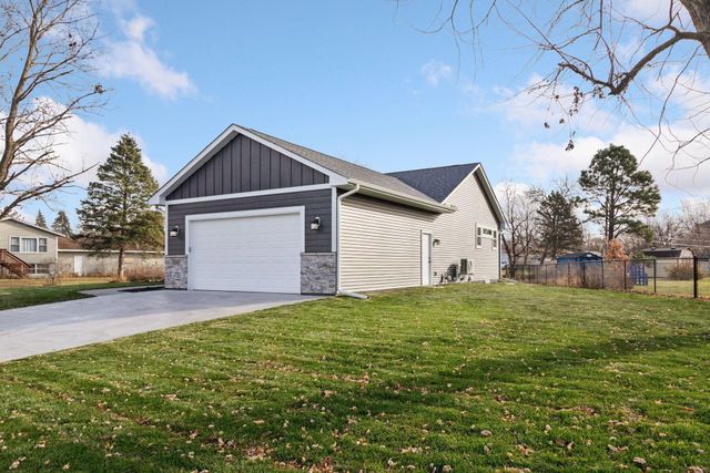 16340 Gladiola Avenue W, Lakeville, MN 55068