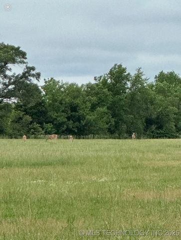 2721 E 61st Street N, Tulsa, OK 74136