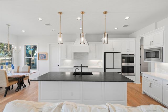 309 Flint Ridge TRL, Georgetown, TX 78628