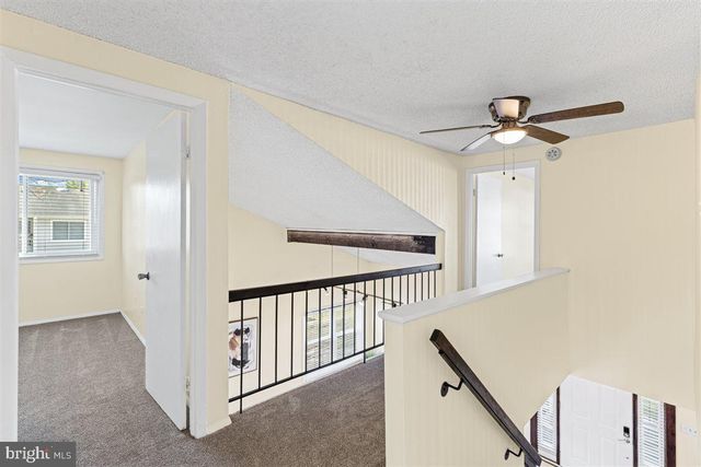 23 PINEWOOD LN, Sicklerville, NJ 08081