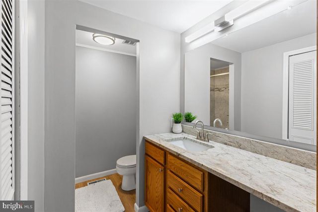 23 PINEWOOD LN, Sicklerville, NJ 08081