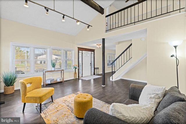 23 PINEWOOD LN, Sicklerville, NJ 08081