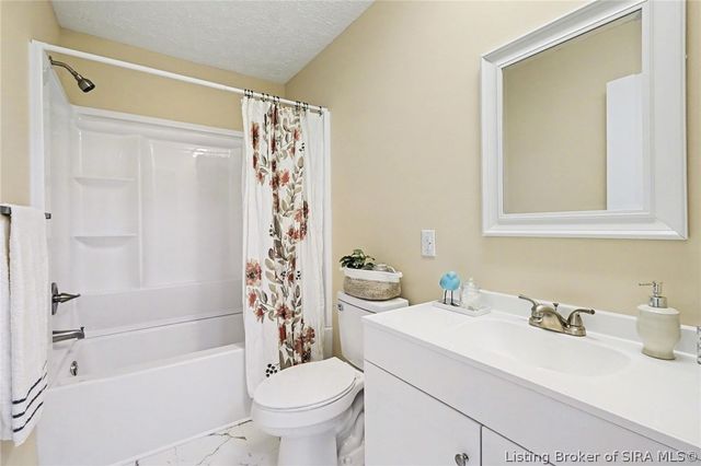 9039 Richland Drive, Georgetown, IN 47122