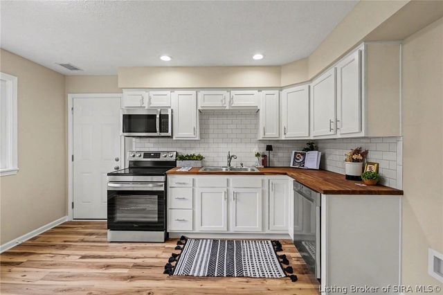 9039 Richland Drive, Georgetown, IN 47122