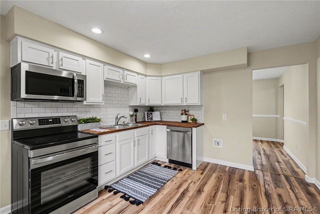 9039 Richland Drive, Georgetown, IN 47122