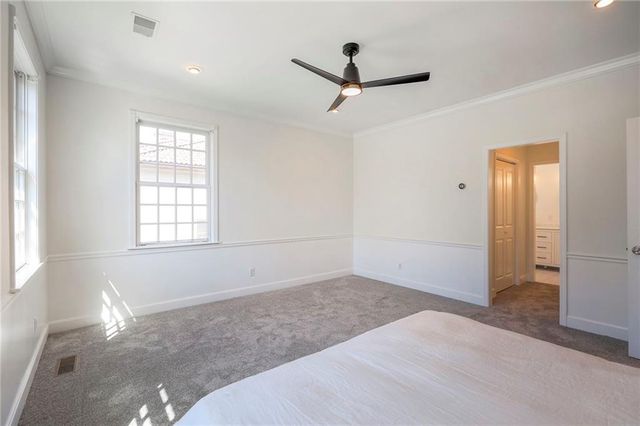 8525 N Marsh Avenue, Kansas City, MO 64157