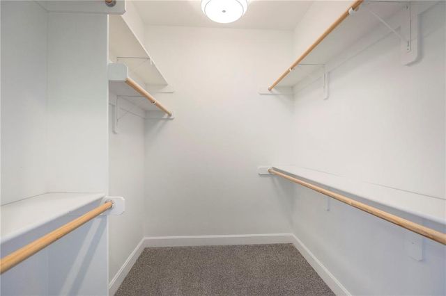 8525 N Marsh Avenue, Kansas City, MO 64157