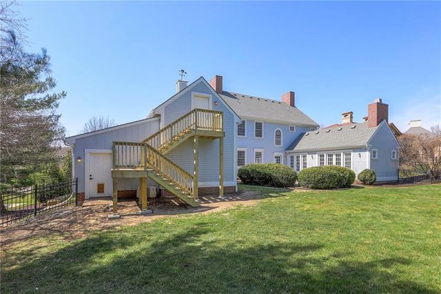 8525 N Marsh Avenue, Kansas City, MO 64157