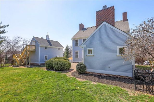 8525 N Marsh Avenue, Kansas City, MO 64157