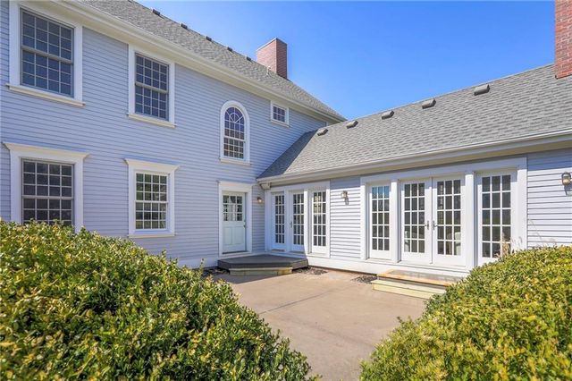 8525 N Marsh Avenue, Kansas City, MO 64157