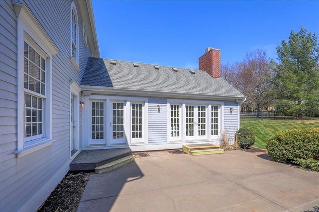 8525 N Marsh Avenue, Kansas City, MO 64157