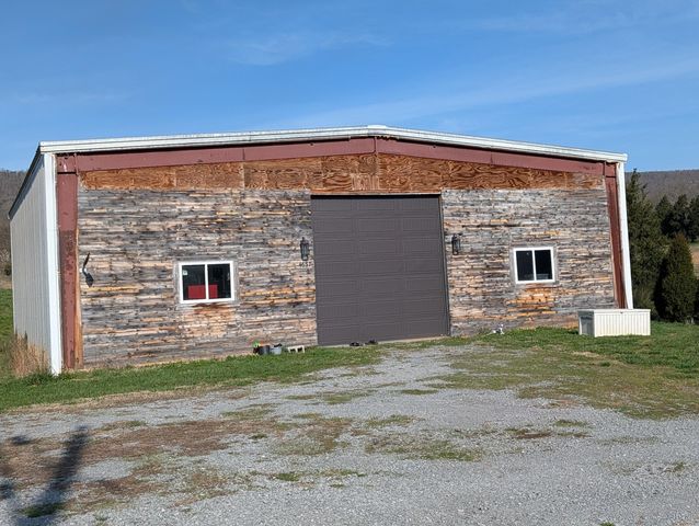 4637 Ideal Valley Road, Spring City, TN 37381