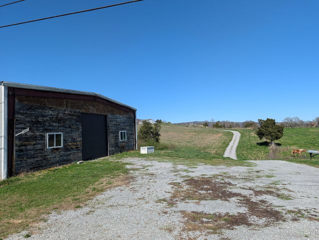 4637 Ideal Valley Road, Spring City, TN 37381