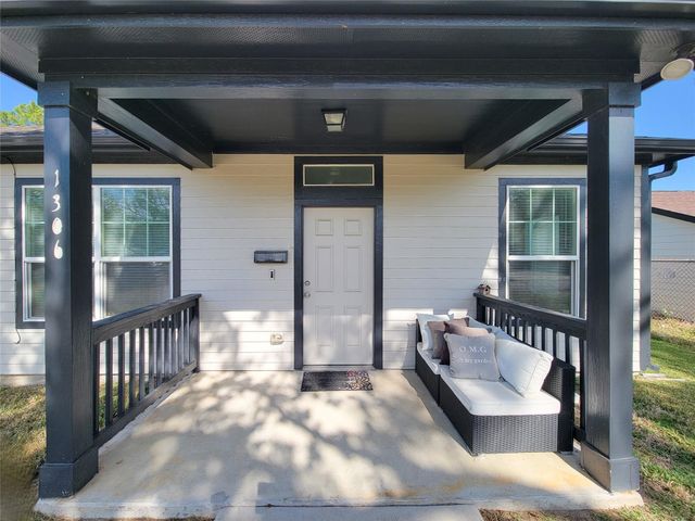 1306 Appomattox Drive, Texas City, TX 77591