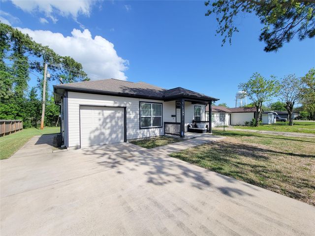 1306 Appomattox Drive, Texas City, TX 77591