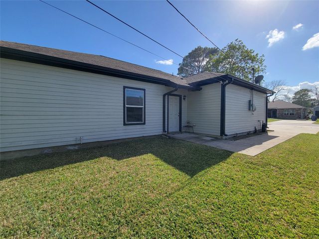 1306 Appomattox Drive, Texas City, TX 77591