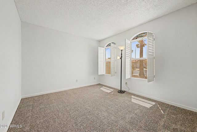 1860 E GLENEAGLE Drive, Chandler, AZ 85249