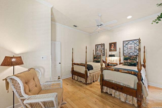 109 Village Cir, Boerne, TX 78006
