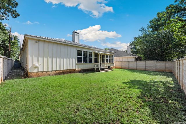 109 Village Cir, Boerne, TX 78006