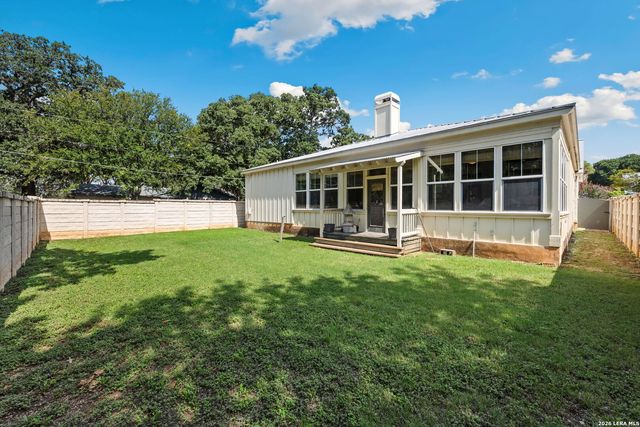 109 Village Cir, Boerne, TX 78006