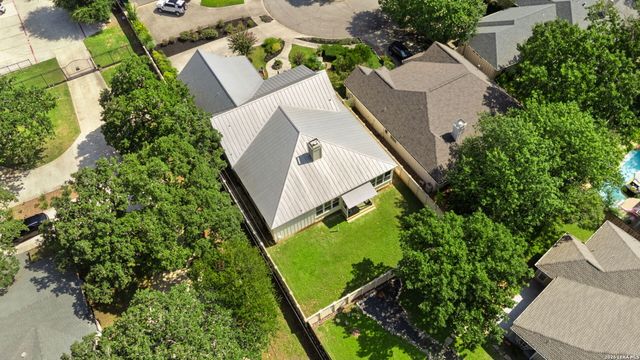 109 Village Cir, Boerne, TX 78006