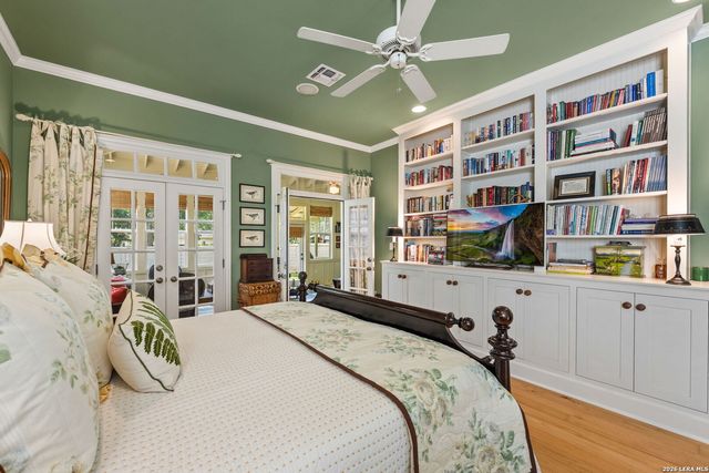 109 Village Cir, Boerne, TX 78006