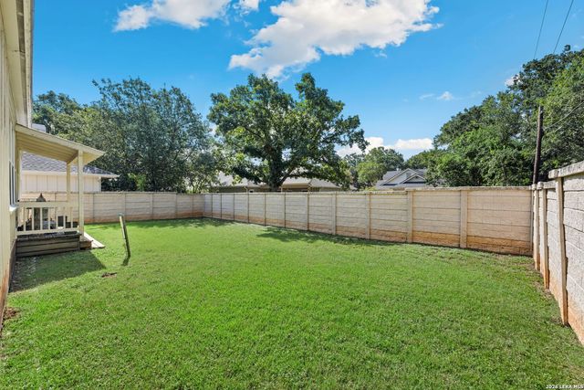 109 Village Cir, Boerne, TX 78006