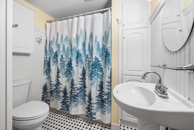 212 Prescott St, West Boylston, MA 01583