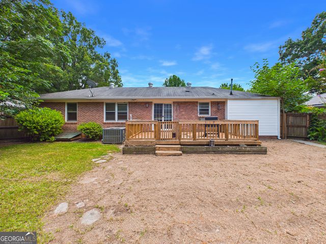 88 Ravenwood Way, Warner Robins, GA 31093