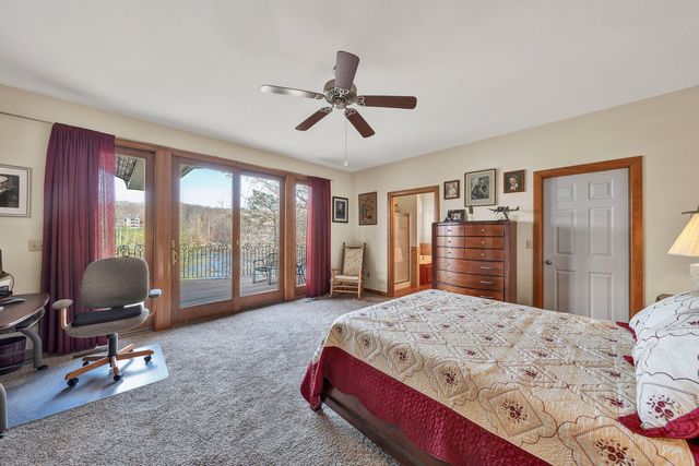 23 Waterpoint CT, Moneta, VA 24121