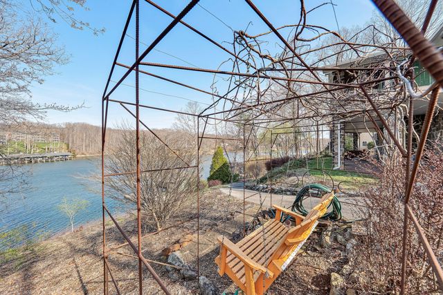 23 Waterpoint CT, Moneta, VA 24121