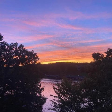 23 Waterpoint CT, Moneta, VA 24121