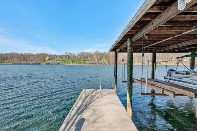 23 Waterpoint CT, Moneta, VA 24121