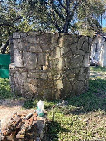 6908 N Poss Rd., Leon Valley, TX 78238