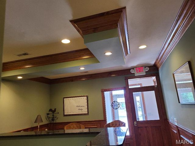 60 Gailwood Drive B1, St Peters, MO 63376