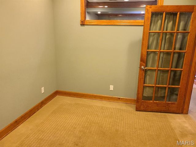 60 Gailwood Drive B1, St Peters, MO 63376