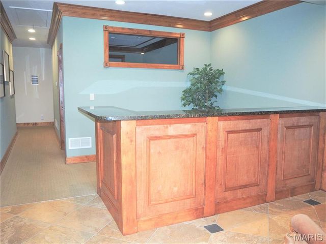 60 Gailwood Drive B1, St Peters, MO 63376