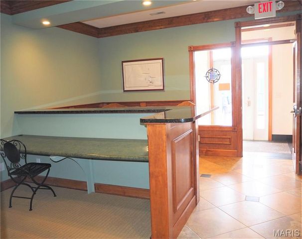 60 Gailwood Drive B1, St Peters, MO 63376