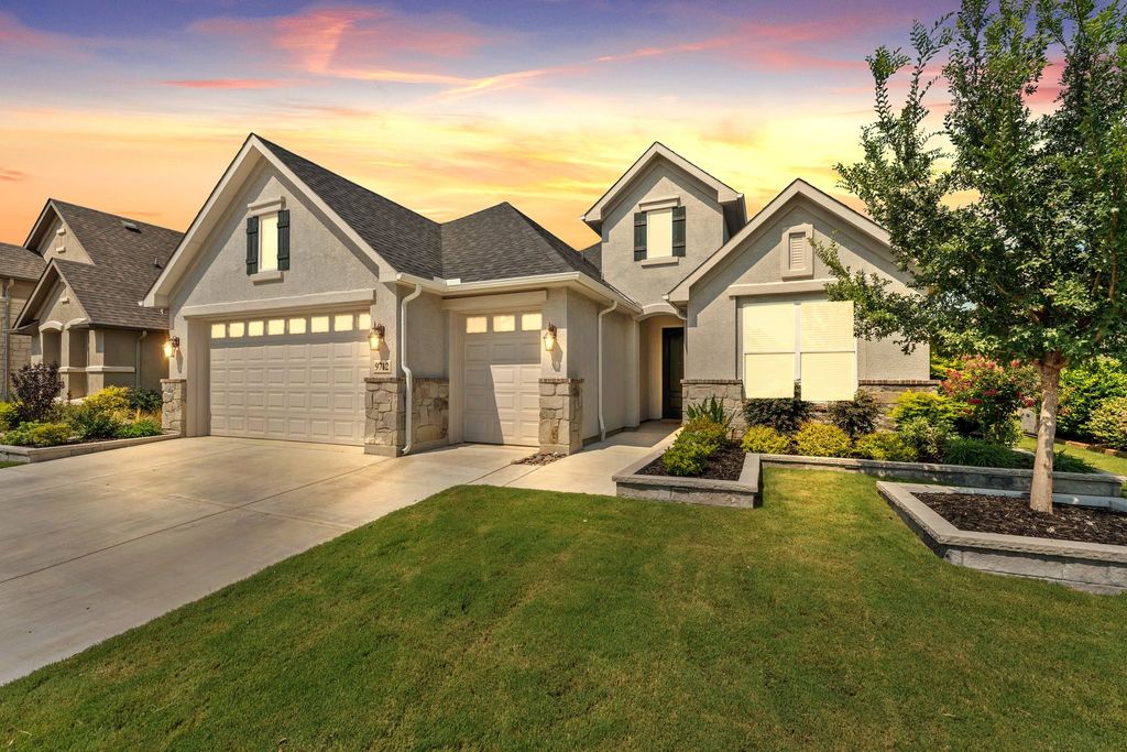 9712 Silver Rock Way, Denton, TX 76207