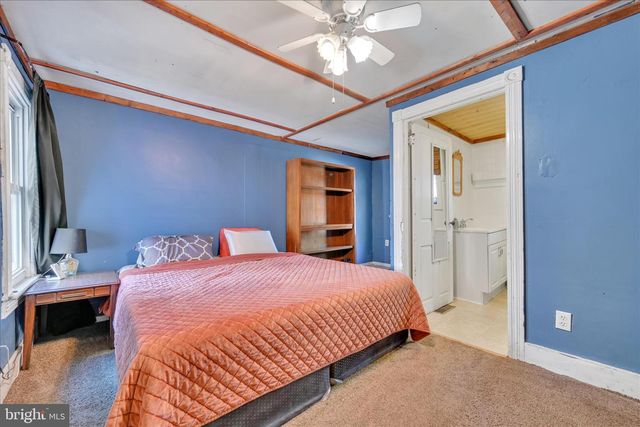 29 MEMORIAL BLVD, Newmanstown, PA 17073