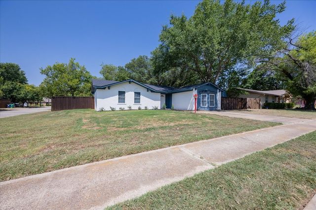 301 Bellaire Drive, Denton, TX 76209