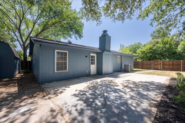 301 Bellaire Drive, Denton, TX 76209