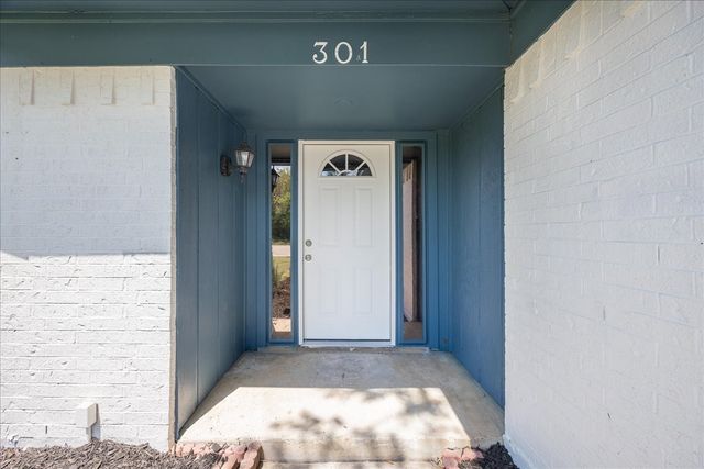 301 Bellaire Drive, Denton, TX 76209