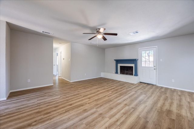 301 Bellaire Drive, Denton, TX 76209