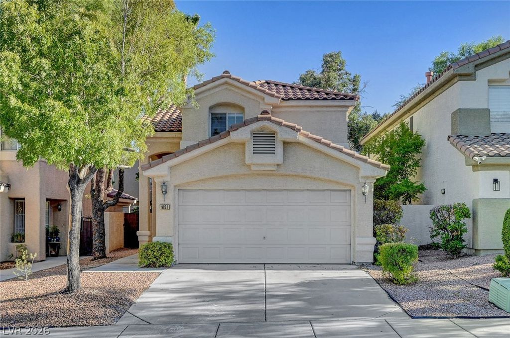9821 Peseo Cresta Avenue, Las Vegas, NV 89117 — exterior
