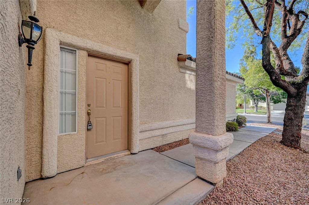 9821 Peseo Cresta Avenue, Las Vegas, NV 89117 — photo 5
