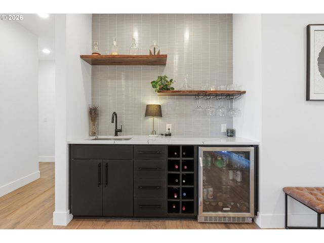 23015 Sw BYERS LAKE Ter, Sherwood, OR 97140