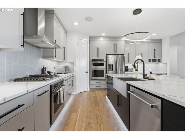 23015 Sw BYERS LAKE Ter, Sherwood, OR 97140