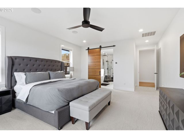 23015 Sw BYERS LAKE Ter, Sherwood, OR 97140