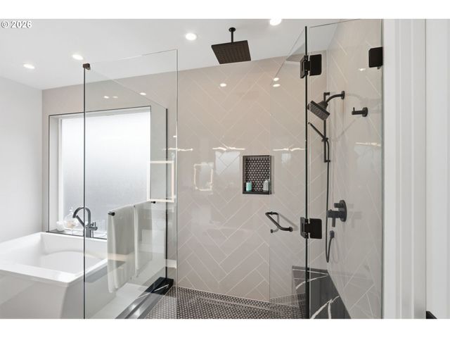 23015 Sw BYERS LAKE Ter, Sherwood, OR 97140